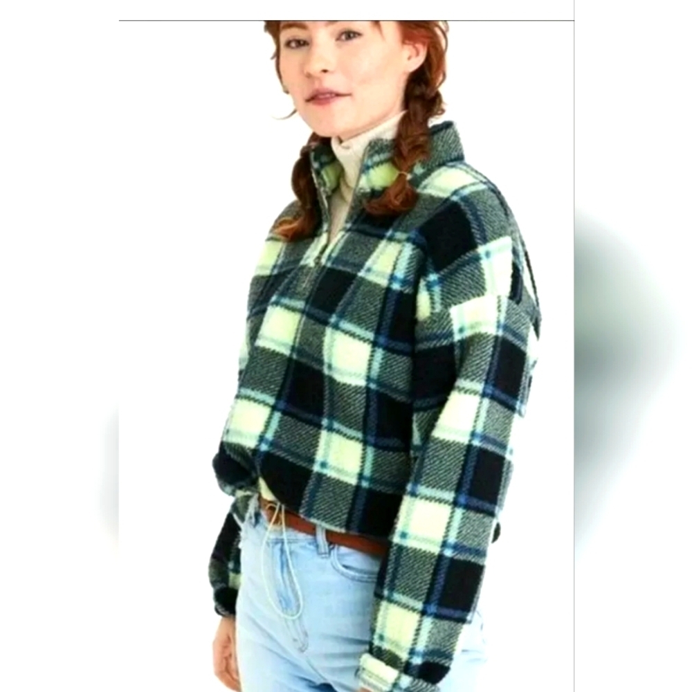 American Eagle Plaid Sherpa Pullovet